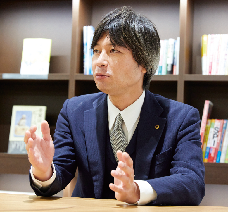 総合心理学部 玉越 勢治先生